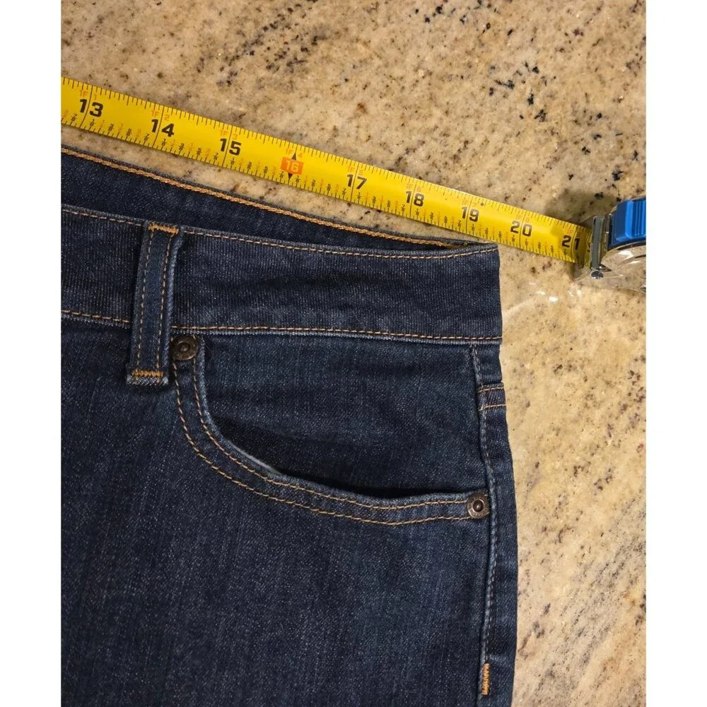 LL Bean Classic Fit Women's Plus Size 20 Blue Denim Crop Capri Jean 40x18